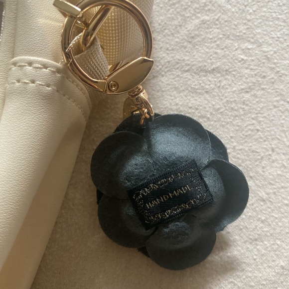 Transparent Cream Crossbody Bag - Picture 10 of 10